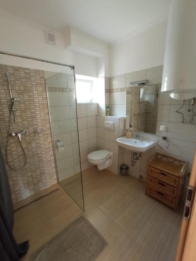 Relax Apartment Fonyod Luaran gambar